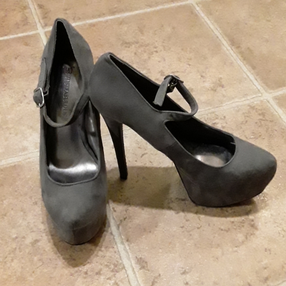 Just Fabulous size 7